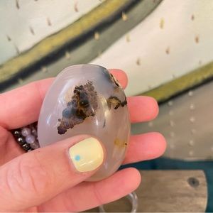 ⭐️Agate Crystal Palm Stone⭐️